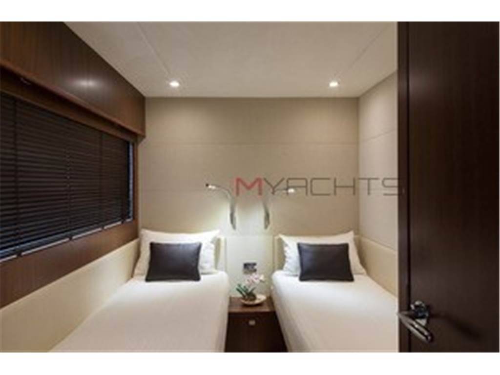 Princess yachts V 78