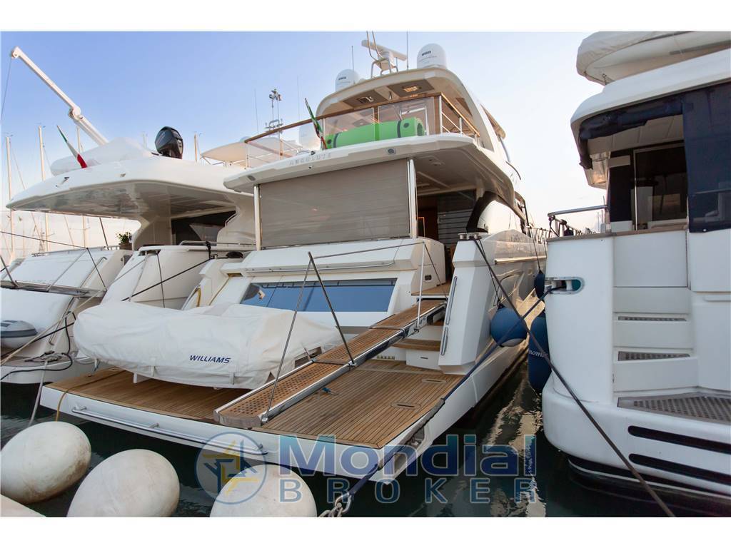 Absolute yachts 72 fly
