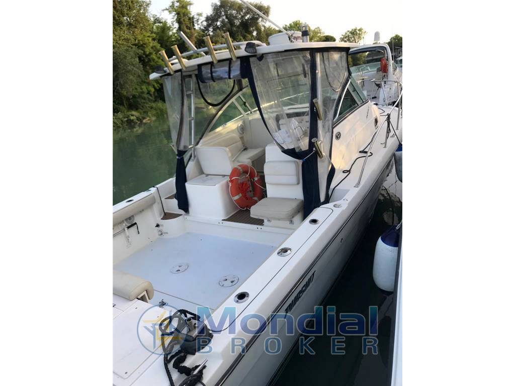 Pursuit 3070 offshore