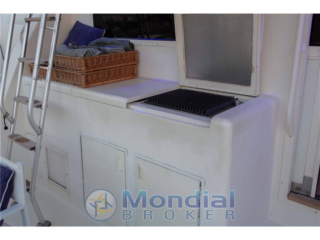 Viking yachts 43 convertible