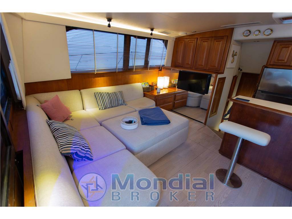 Viking yachts 43 convertible