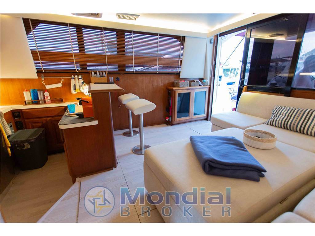 Viking yachts 43 convertible