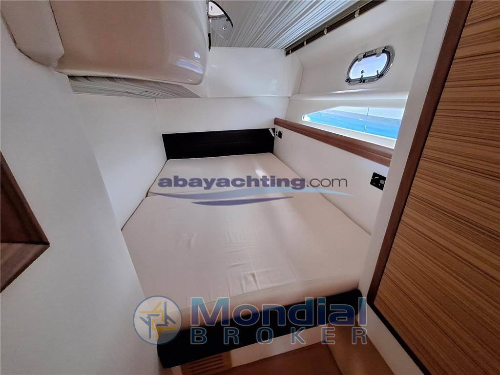 Airon marine 4300 t-top