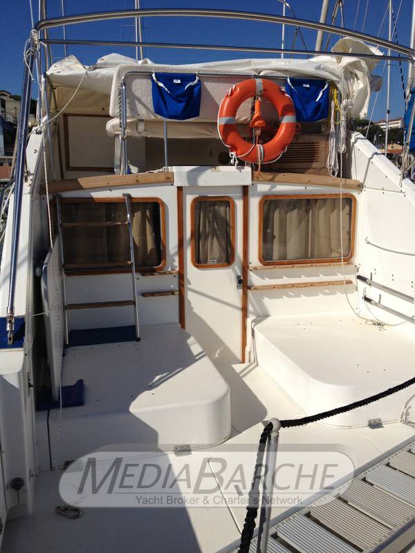 Bertram 30 fly
