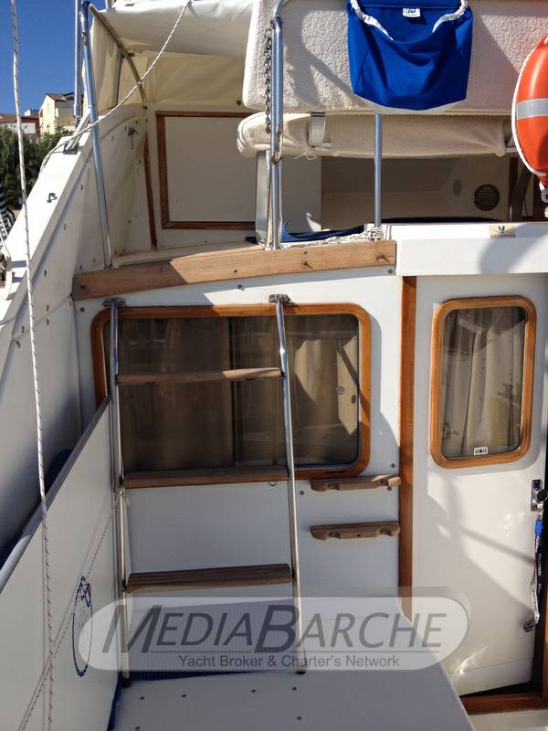 Bertram 30 fly
