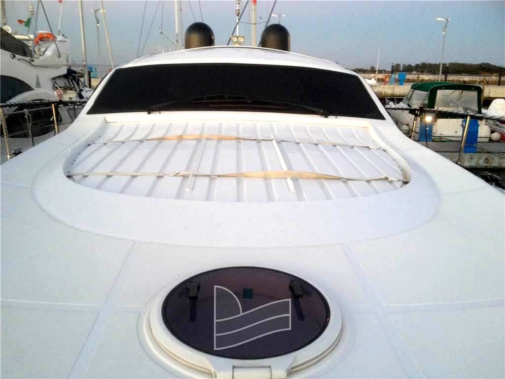 Pershing 50'