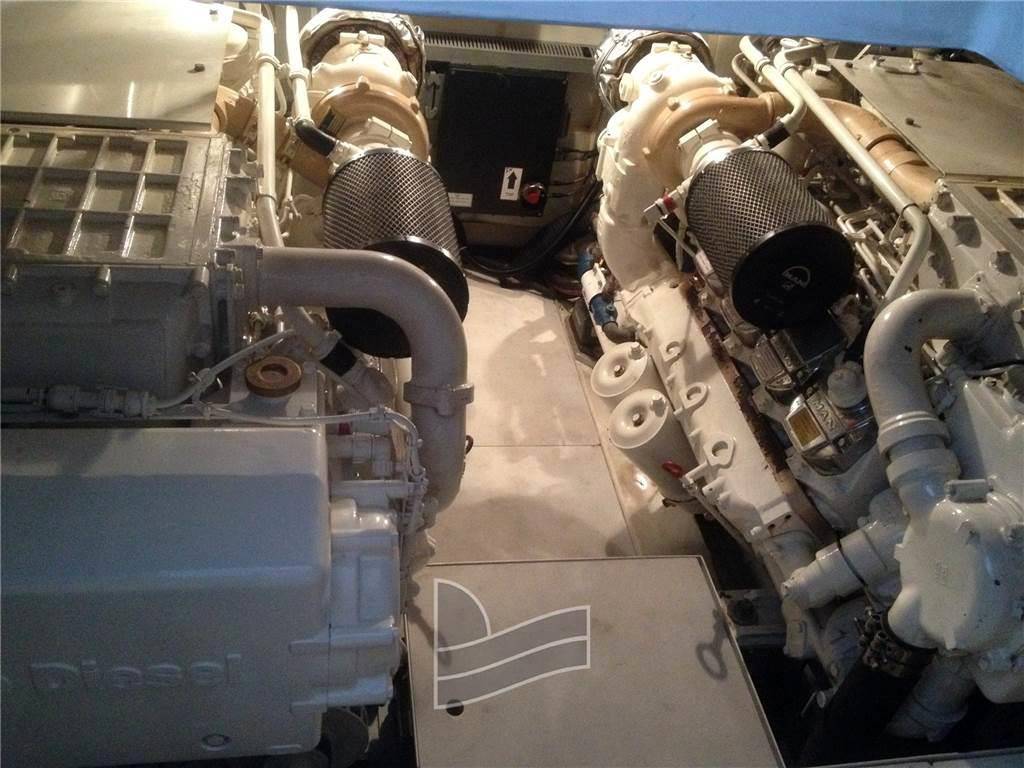 Pershing 50'