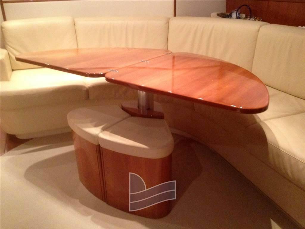 Pershing 50'