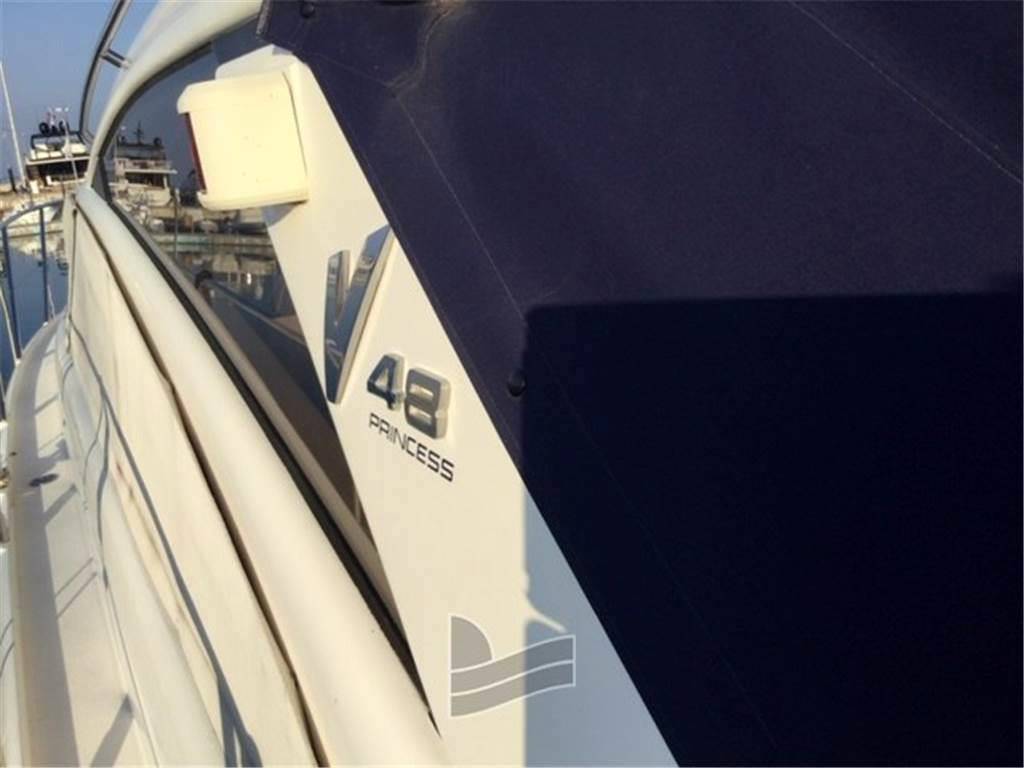 Princess yachts V 48