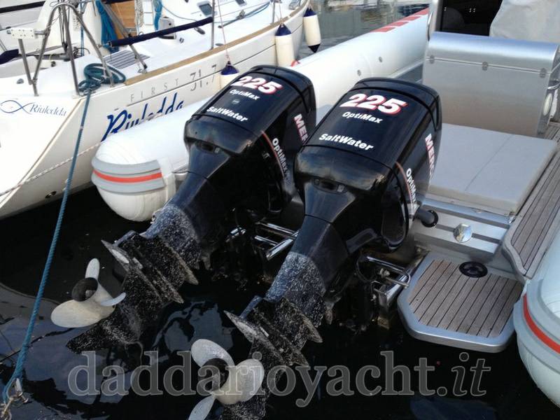 Dovi boat Dovi