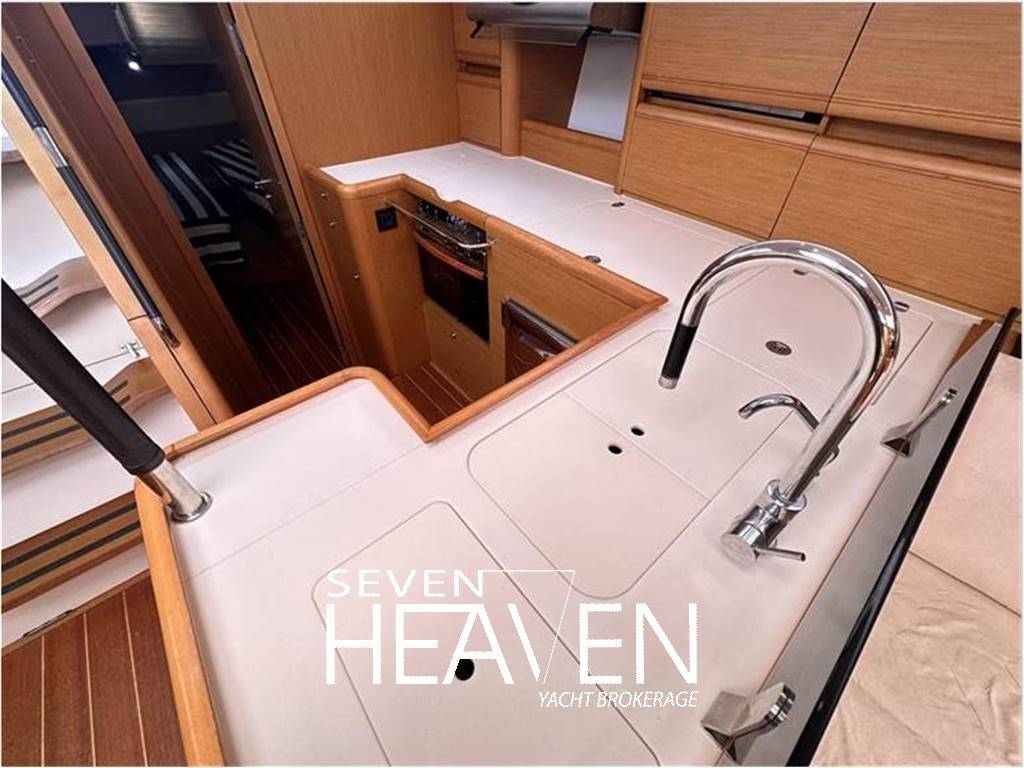 Jeanneau 57