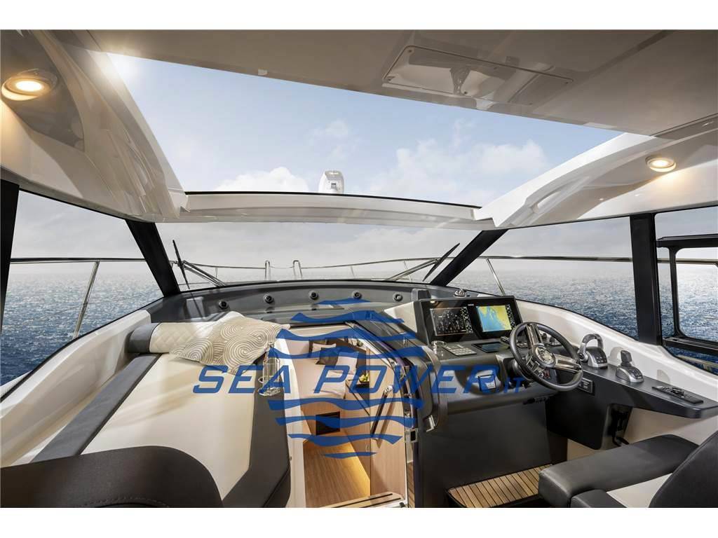 Bavaria Sr35 hard top