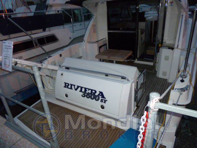 Riviera 3600 sport yacht