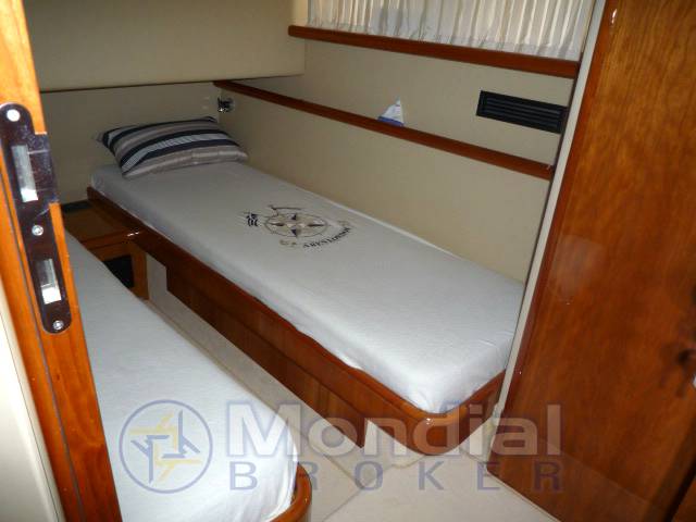 Ferretti 53