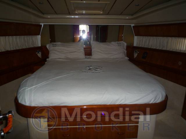 Ferretti 53