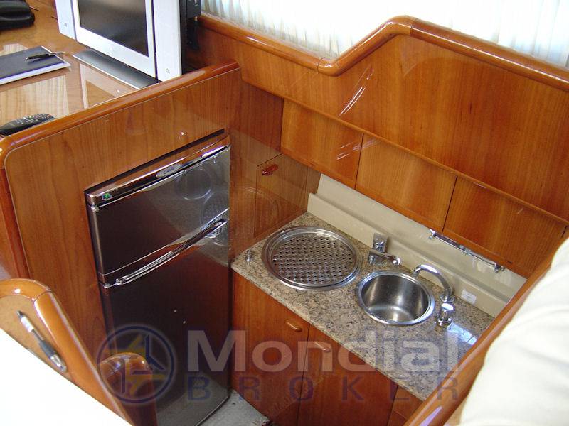Ferretti 53