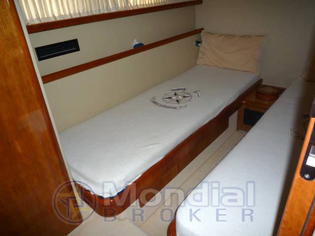 Ferretti 53