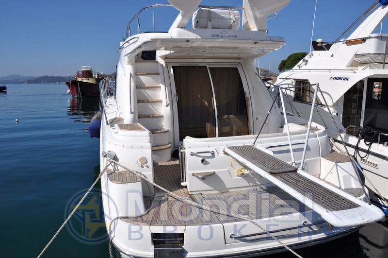 Sealine F 42.5