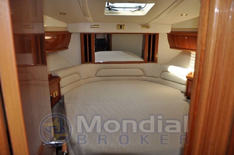 Sealine F 42.5