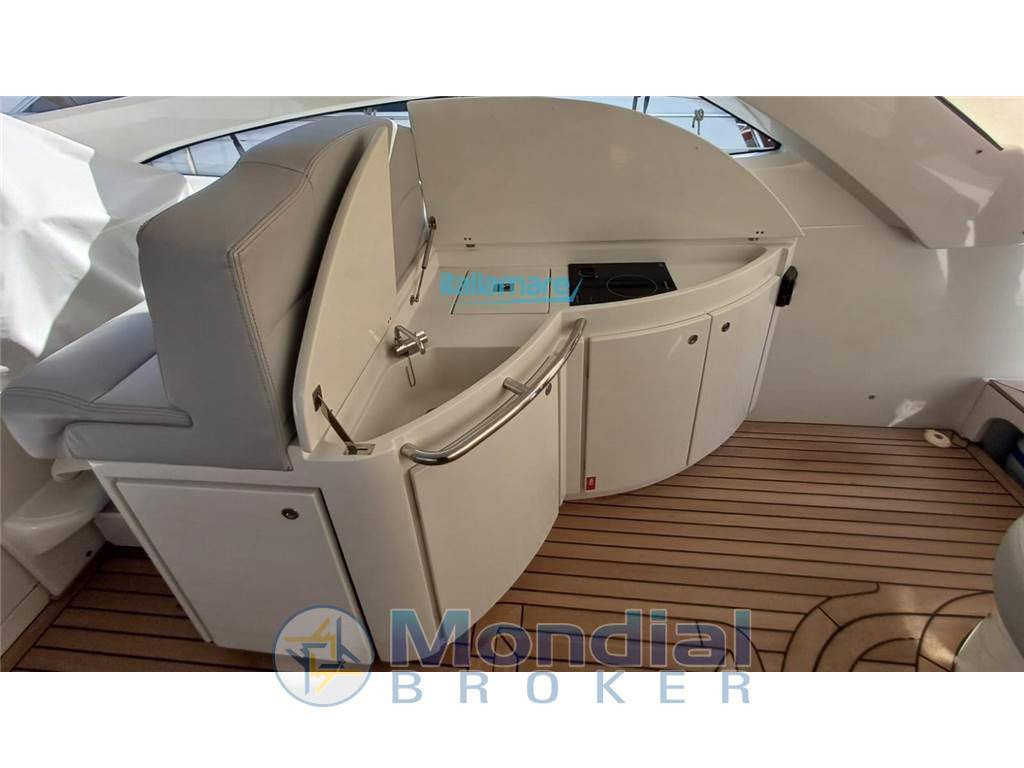 Pershing 50'