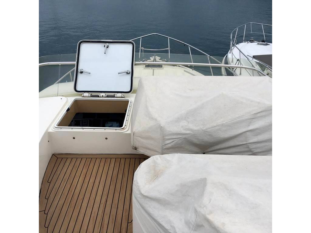 Ferretti yachts 480