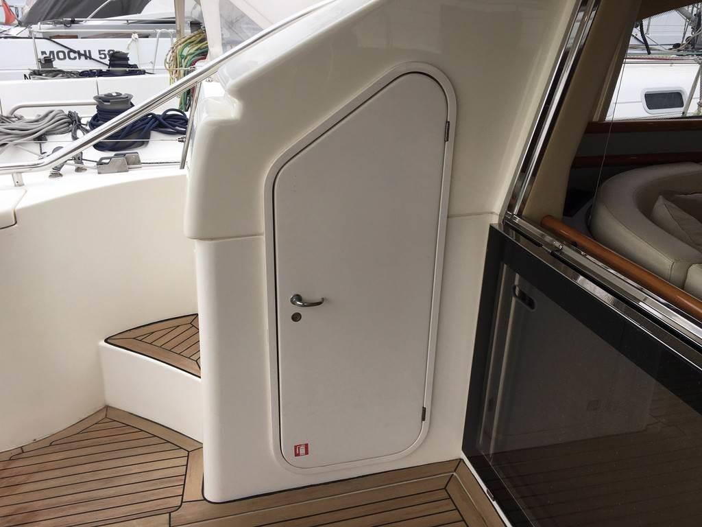 Ferretti yachts 480