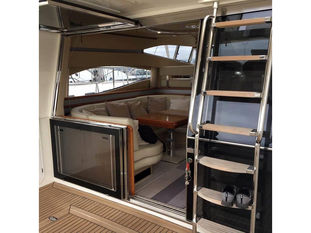 Ferretti yachts 480