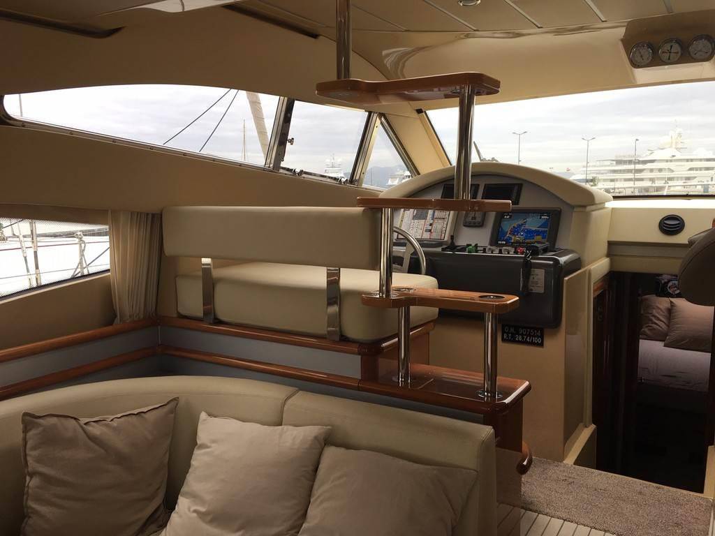 Ferretti yachts 480