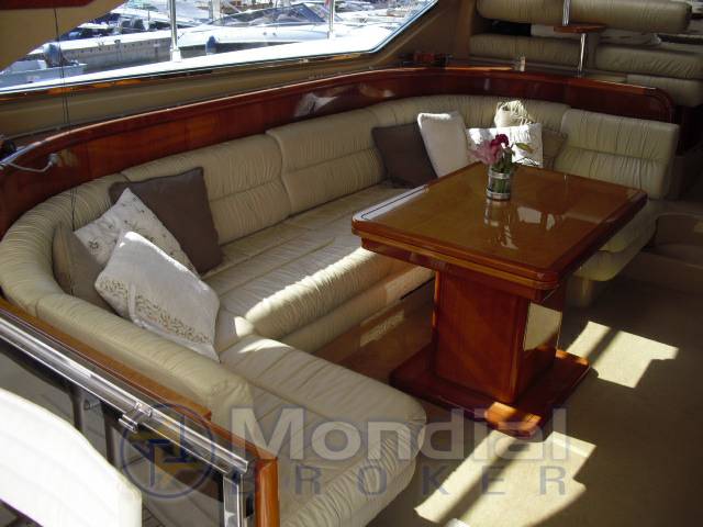 Ferretti 57