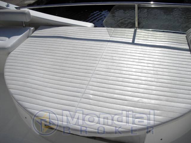 Ferretti 57