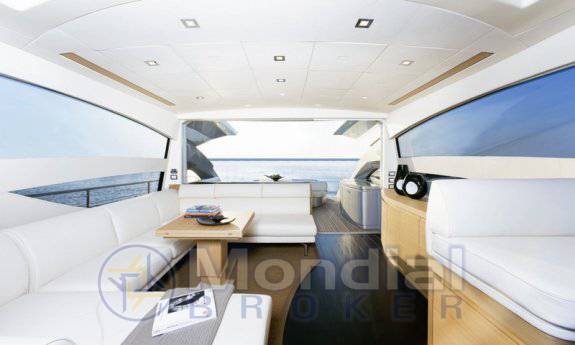 Pershing 64