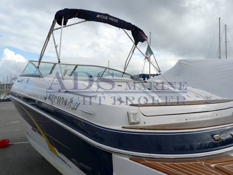 Four winns 255 sundowner
