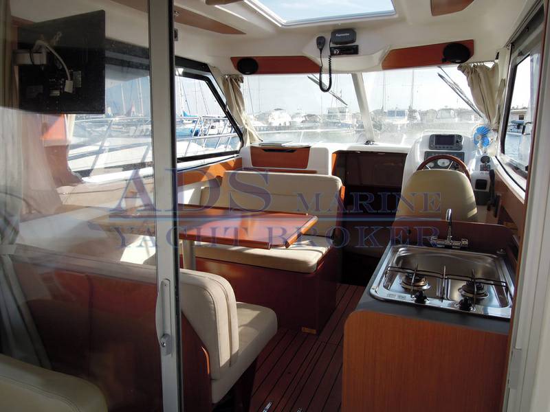 Beneteau Antares 8