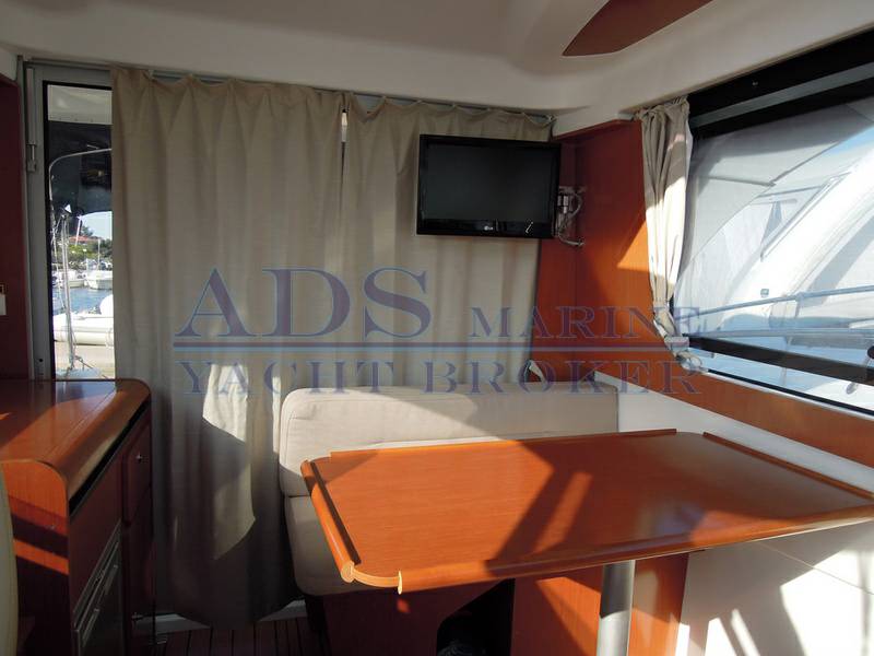 Beneteau Antares 8