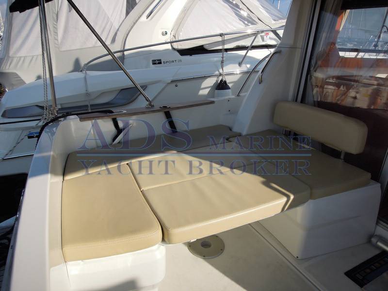 Beneteau Antares 8