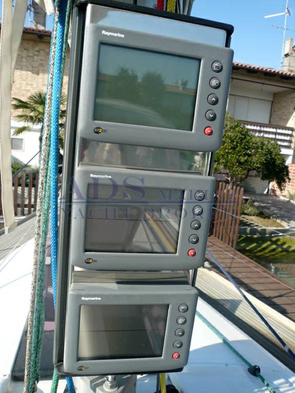 Beneteau First 45