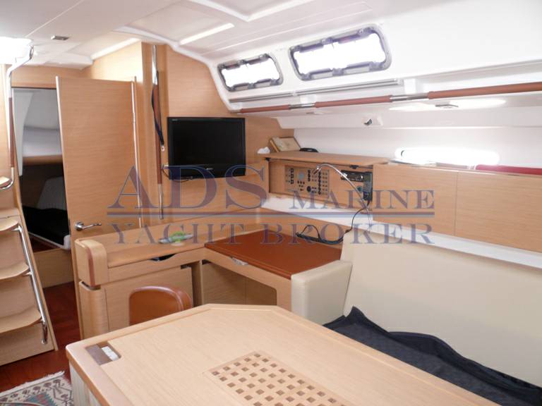 Beneteau First 45
