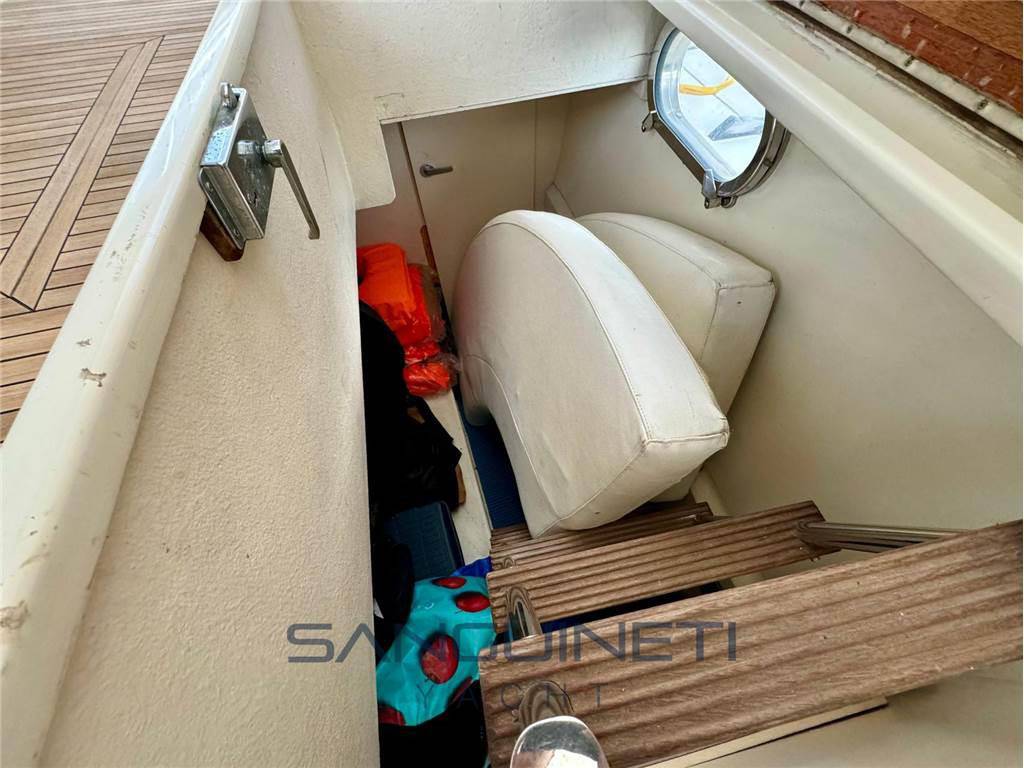 Ferretti 53