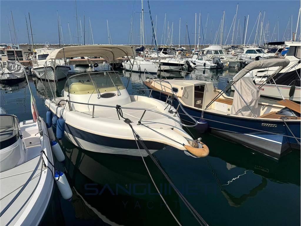 Compositi costruzioni navali Seabird 655
