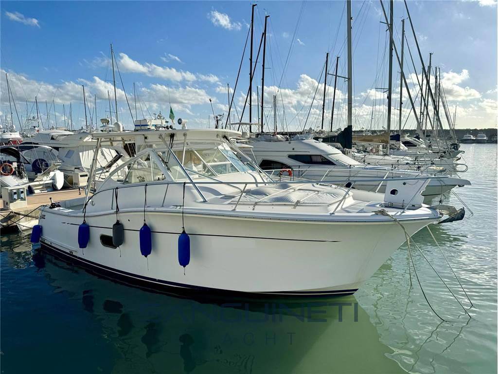 Luhrs 37 open