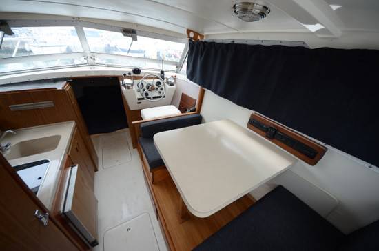 Bertram 28
