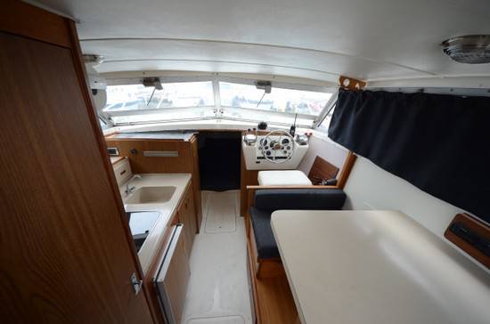 Bertram 28
