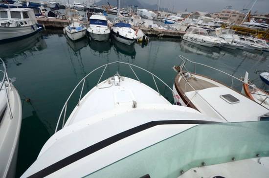Bertram 28
