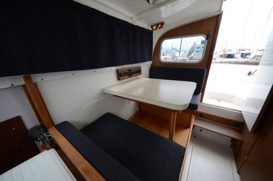 Bertram 28