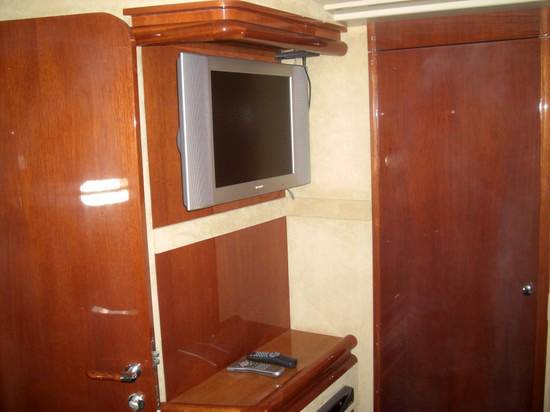 Ferretti 55