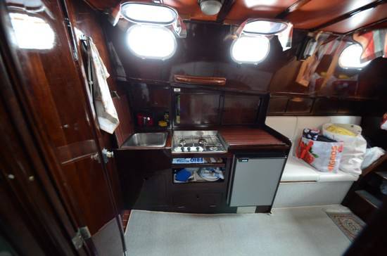 Automarine Tortuga 38
