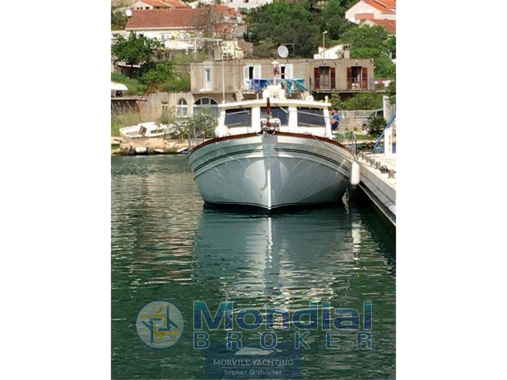 Menorquin Yacht 160