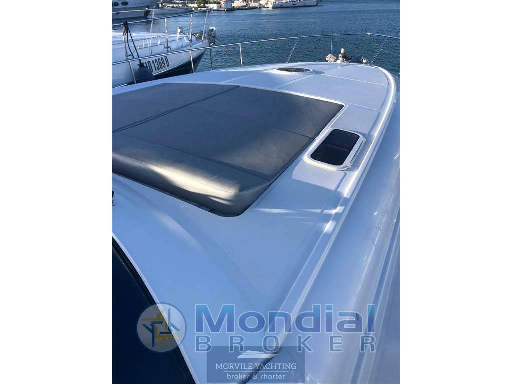 Pershing 54