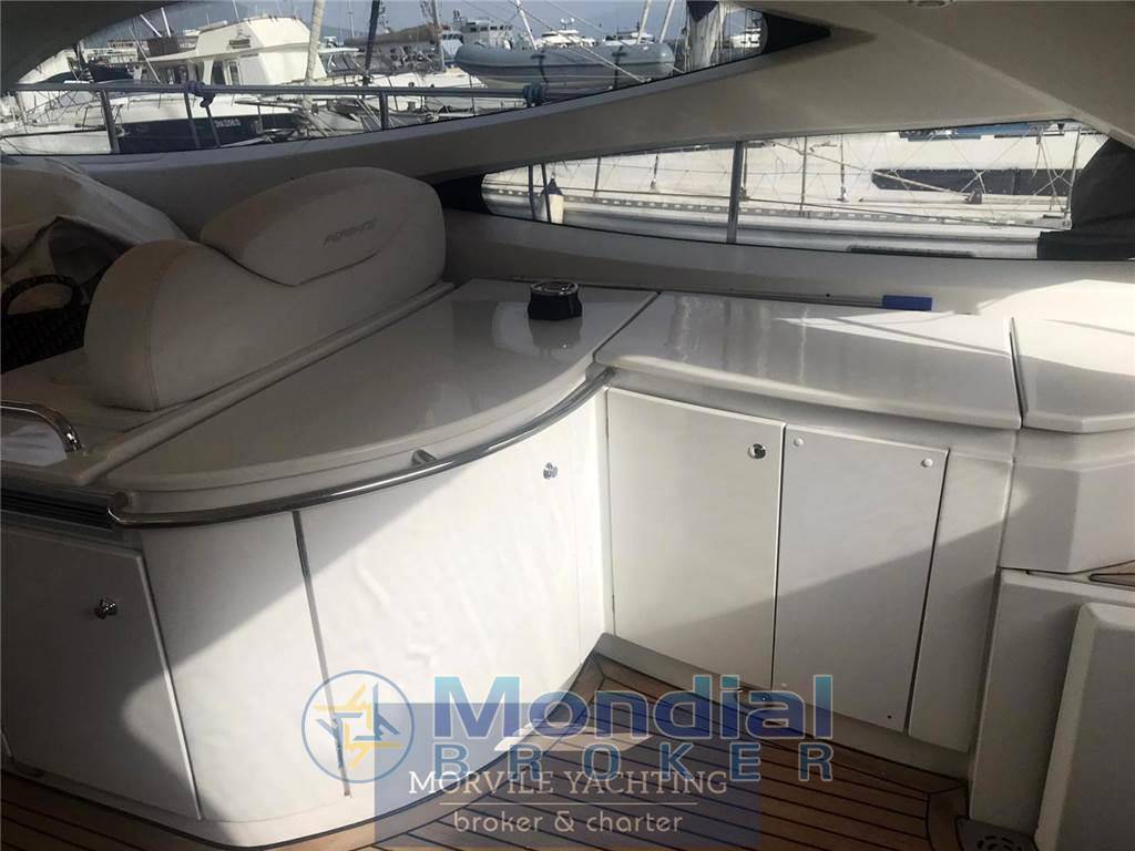 Pershing 52