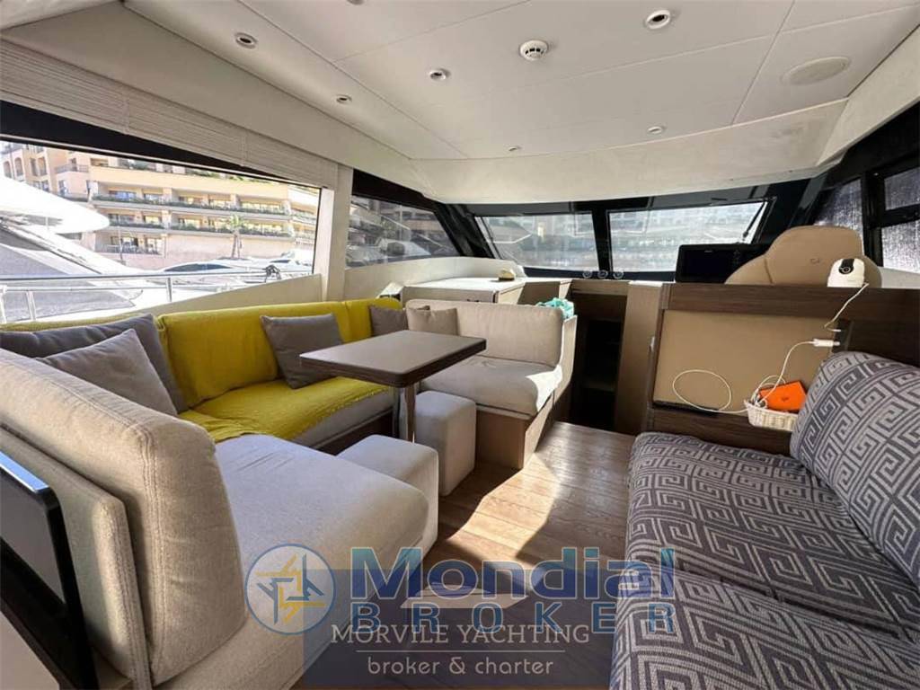 Ferretti yachts 500